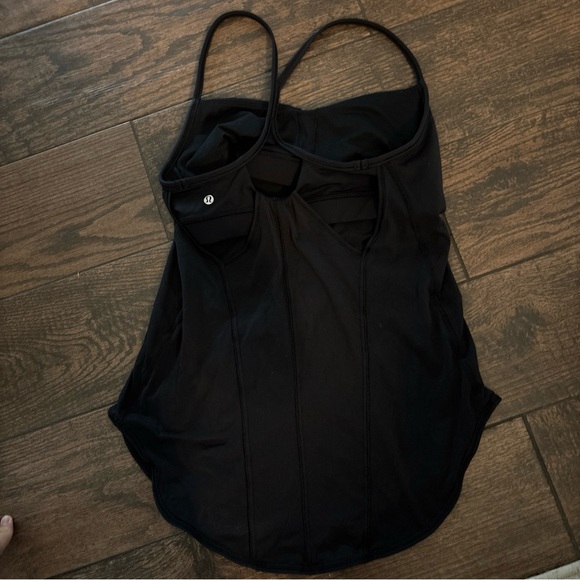 Lululemon black rollout Tank Top With Built In Bra Size 4/6 - Picture 1 of 5